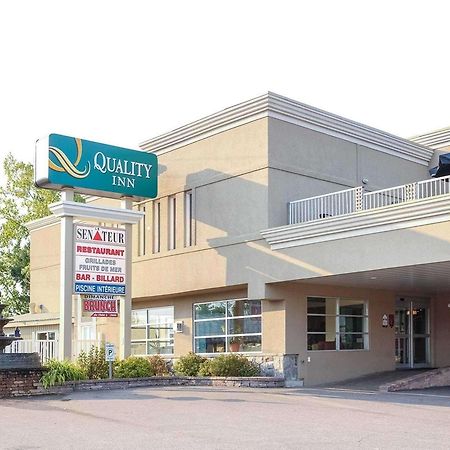 Quality Inn Mont-Laurier Buitenkant foto
