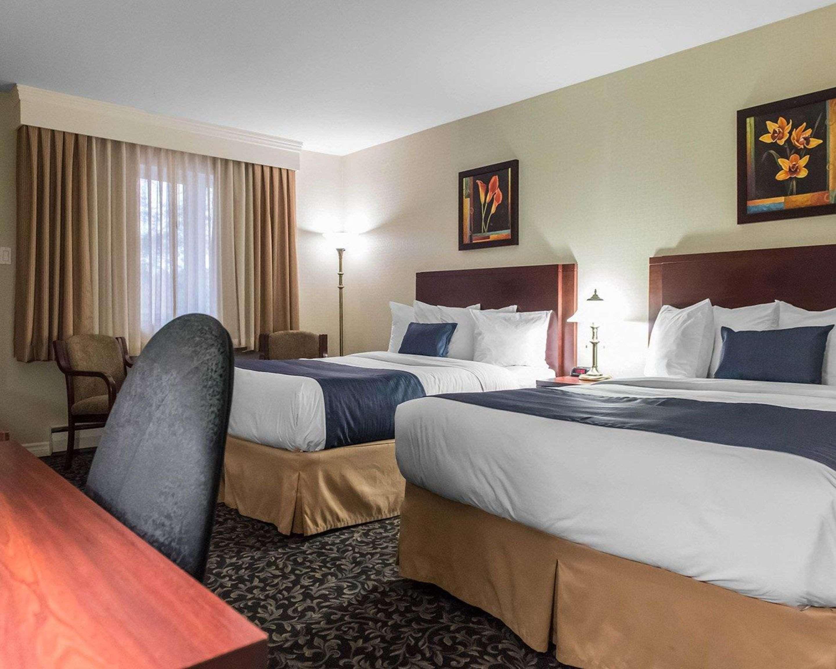 Quality Inn Mont-Laurier Buitenkant foto